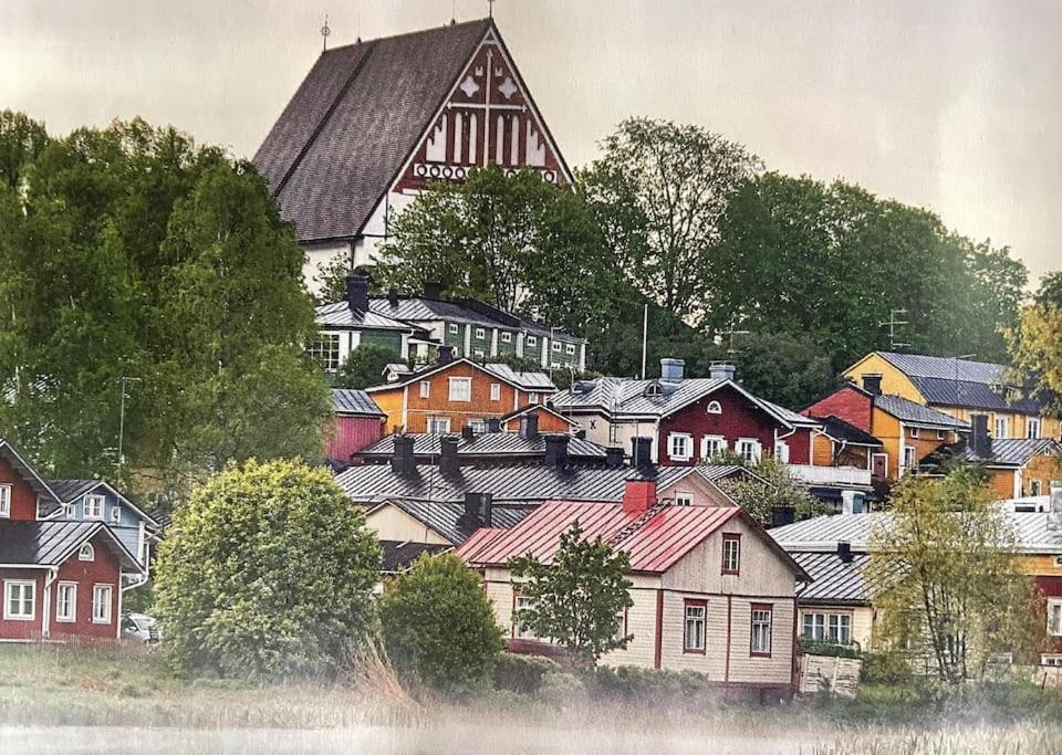 Porvoon Helmi Viehattava Asunto Joen Rannassa 외부 사진